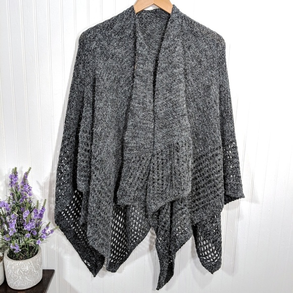 Charcoal Poncho Wrap One Size - Picture 2 of 4